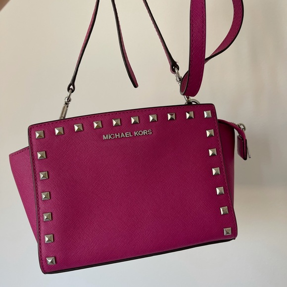 Michael Kors Handbags - Michael Kors Bag